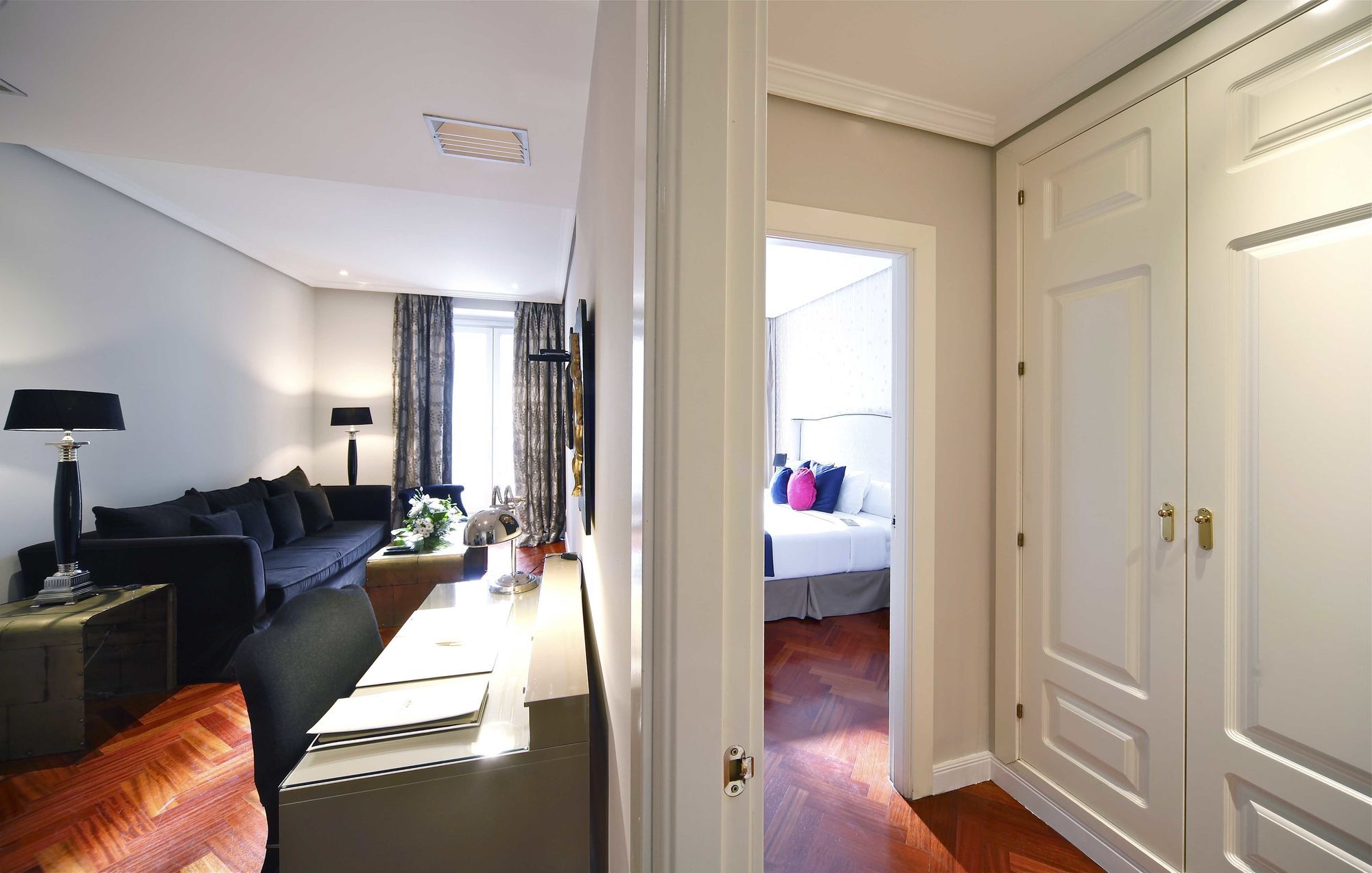 Boutike Cibeles Apartment Madrid Bagian luar foto